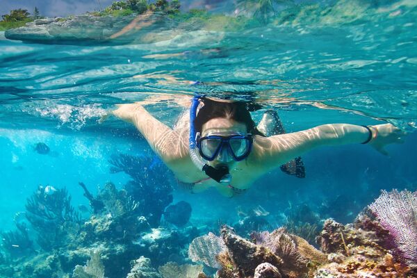 Enjoy snorkeling at Kisite Marine park